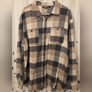 Men's Plaid Button-Up Shirt
